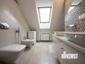 Дом 190м², 2-этажный, участок 5 сот.  