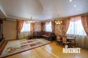Коттедж 235м², 2-этажный, участок 5 сот.  