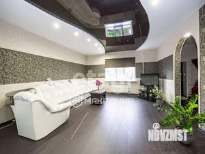 Дом 200м², 2-этажный, участок 5 сот.  