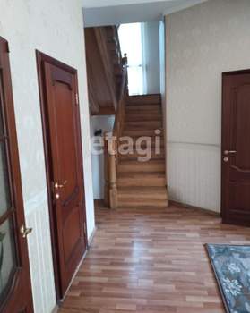 Дом 487м&sup2;, 3-этажный, участок 8 сот.  