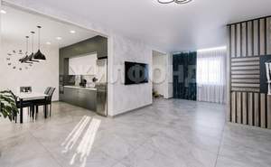 Дом 220м&sup2;, 2-этажный, участок 2 сот.  