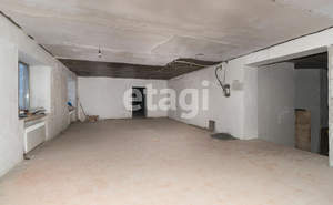 Дом 985м&sup2;, 3-этажный, участок 7 сот.  