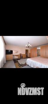 Коттедж 330м², 2-этажный, участок 9 сот.  