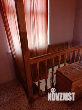 Дом 24м&sup2;, 2-этажный, участок 8 сот.  