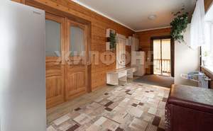 Дом 189м², 2-этажный, участок 10 сот.  