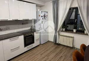 Дом 183м&sup2;, 2-этажный, участок 7 сот.  