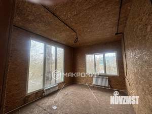 Дом 200м&sup2;, 2-этажный, участок 4 сот.  