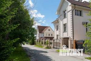 Коттедж 660м&sup2;, 3-этажный, участок 8 сот.  