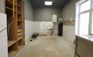 Дом 200м&sup2;, 3-этажный, участок 4 сот.  