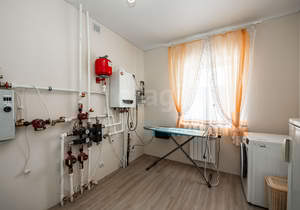 Дом 290м², 3-этажный, участок 14 сот.  