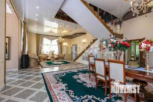 Коттедж 470м², 3-этажный, участок 5 сот.  