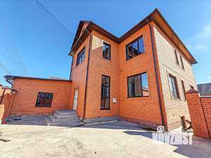 Коттедж 473м², 3-этажный, участок 6 сот.  