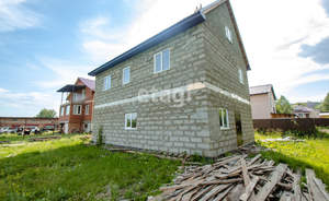 Дом 210м², 3-этажный, участок 5 сот.  