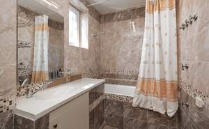 Дом 174м², 2-этажный, участок 6 сот.  