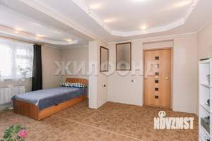 Дом 233м&sup2;, 3-этажный, участок 5 сот.  