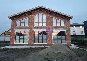 Дом 450м&sup2;, 3-этажный, участок 6 сот.  