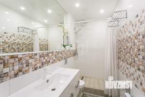 Дом 176м&sup2;, 2-этажный, участок 7 сот.  