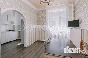 Дом 394м², 2-этажный, участок 9 сот.  