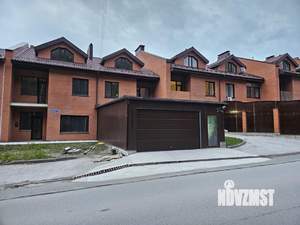 Таунхаус 291м&sup2;, 2-этажный, участок 4 сот.  