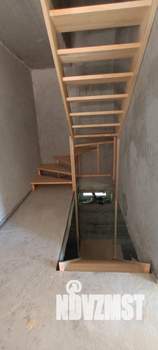 Коттедж 206м&sup2;, 3-этажный, участок 7 сот.  