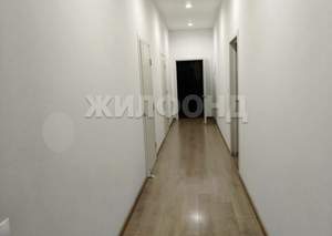 Дом 450м&sup2;, 2-этажный, участок 10 сот.  