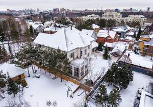 Дом 660м², 3-этажный, участок 8 сот.  