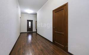 Дом 400м&sup2;, 3-этажный, участок 6 сот.  