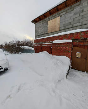 Дом 270м&sup2;, 3-этажный, участок 7 сот.  