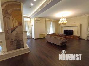 Коттедж 660м², 3-этажный, участок 8 сот.  