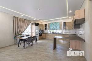 Коттедж 253м&sup2;, 2-этажный, участок 8 сот.  