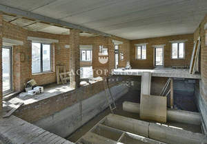 Дом 416м&sup2;, 2-этажный, участок 18 сот.  