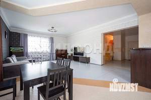 Коттедж 340м², 3-этажный, участок 10 сот.  