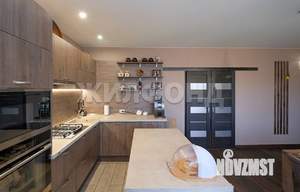 Коттедж 208м&sup2;, 3-этажный, участок 10 сот.  