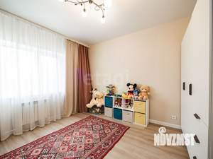 Дом 290м², 3-этажный, участок 14 сот.  
