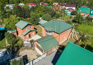 Дом 250м², 2-этажный, участок 10 сот.  