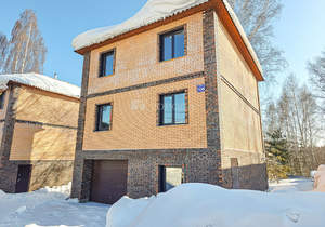 Дом 196м&sup2;, 3-этажный, участок 5 сот.  