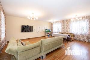 Дом 276м², 2-этажный, участок 5 сот.  