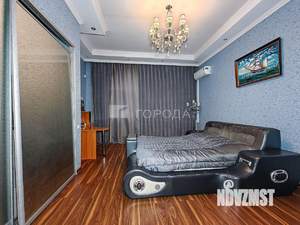 Дом 443м&sup2;, 2-этажный, участок 13 сот.  