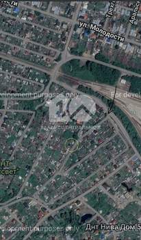 Дом 32м&sup2;, 2-этажный, участок 7 сот.  