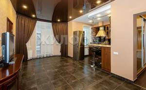 Дом 233м&sup2;, 2-этажный, участок 7 сот.  