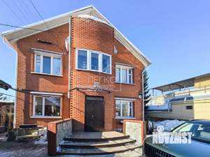 Коттедж 450м&sup2;, 3-этажный, участок 10 сот.  