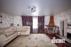 Дом 120м², 2-этажный, участок 5 сот.  