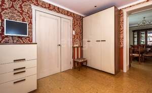 Дом 375м², 3-этажный, участок 12 сот.  