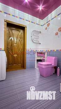 Коттедж 374м², 3-этажный, участок 6 сот.  