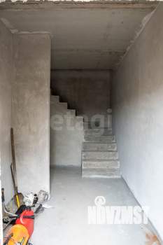 Дом 180м&sup2;, 2-этажный, участок 7 сот.  