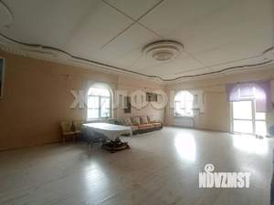 Коттедж 260м², 2-этажный, участок 5 сот.  
