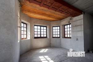 Дом 700м², 2-этажный, участок 18 сот.  