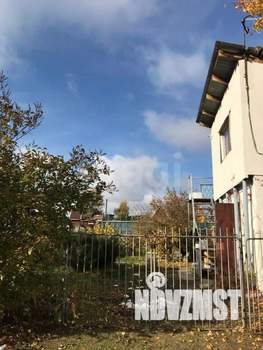 Дом 30м², 2-этажный, участок 4 сот.  