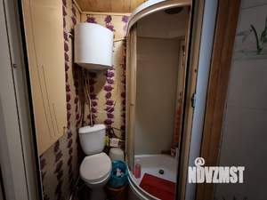 Дом 100м&sup2;, 2-этажный, участок 2 сот.  