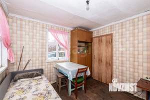 Дом 30м&sup2;, 2-этажный, участок 4 сот.  